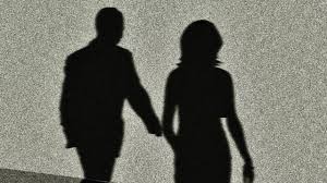 অভিযোগের তদন্তে গিয়ে কনস্টেবলের স্ত্রীর সঙ্গে পরকীয়ায় জড়ালেন এসআই